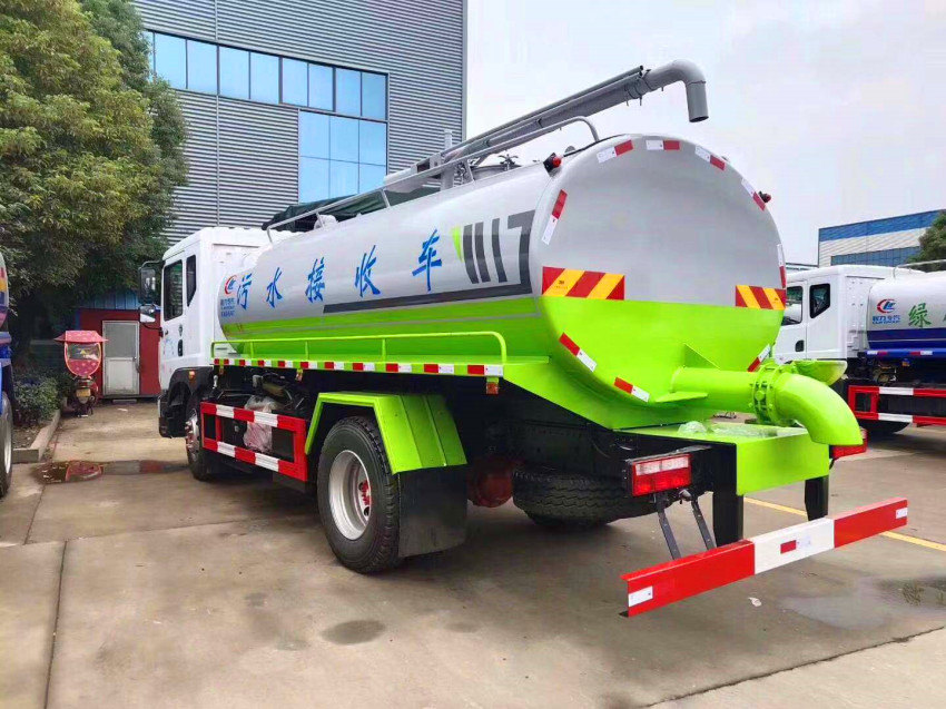 真空吸糞車 真空吸糞車