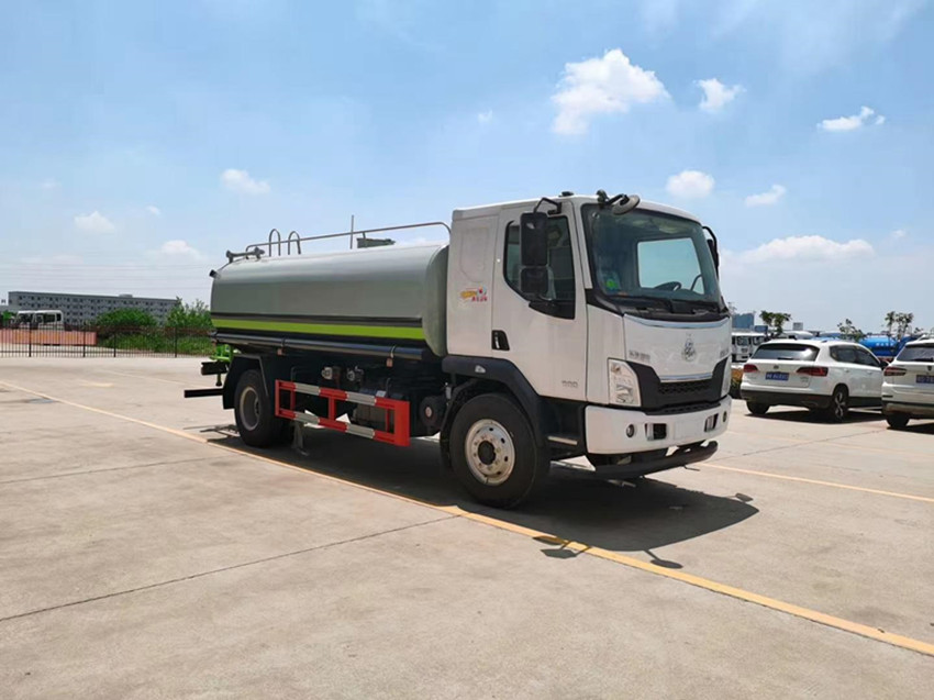 東風柳汽國六12噸灑水車 東風柳汽國六12噸灑水車