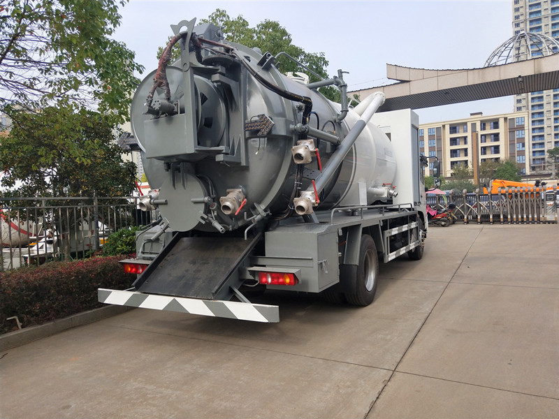 �|�L(f��ng)���\����܇(ch��)-�|�L(f��ng)���\����܇(ch��)�S�҃r(ji��)���(b��o)�r(ji��)-�|�L(f��ng)���\����܇(ch��)�S��ֱ�N(xi��o)