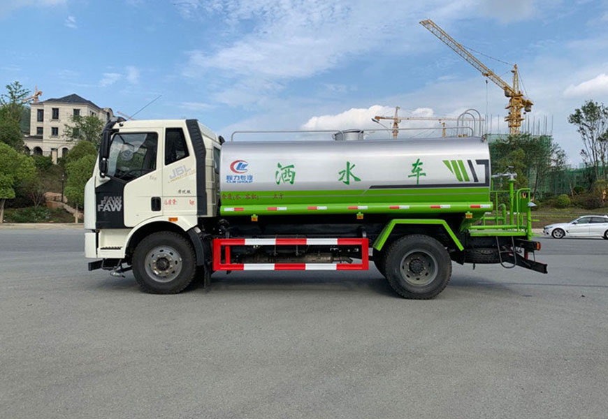 一汽解放12噸國六灑水車圖片